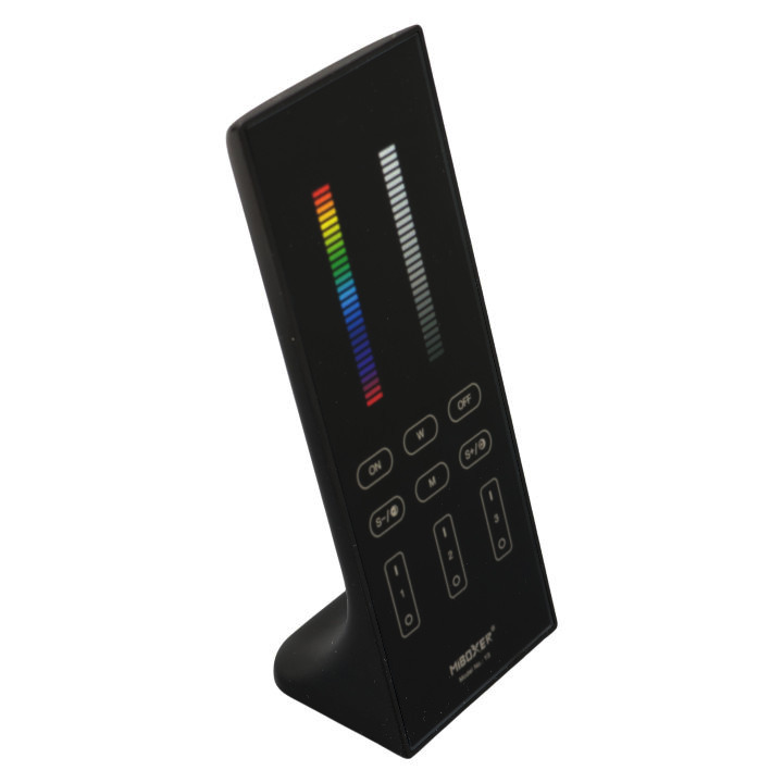 pilot_y3_rgb_cct_czarny_4.jpg