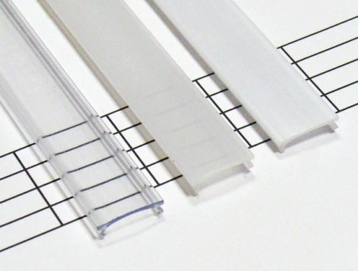 Klosz-do-profili-LED-BASIC-PVC-3-kolory-2-metry_002.webp