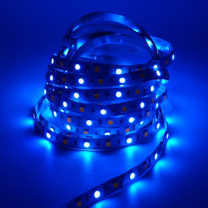 tasma_led_RGBW_150_8W_12V_niebieska.jpg